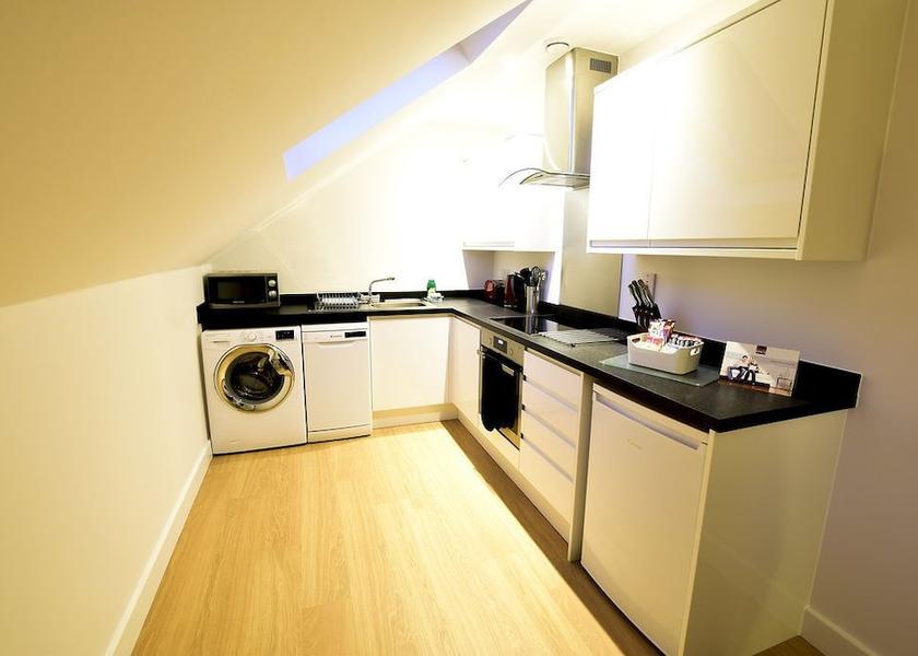 England Dorking Kitchen