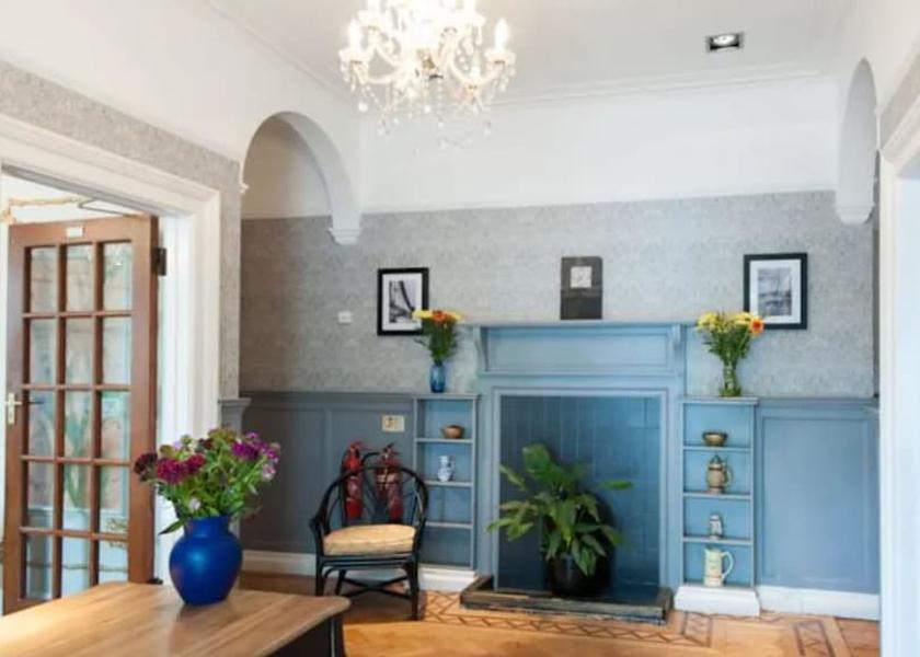 Scotland Dunfermline Lobby