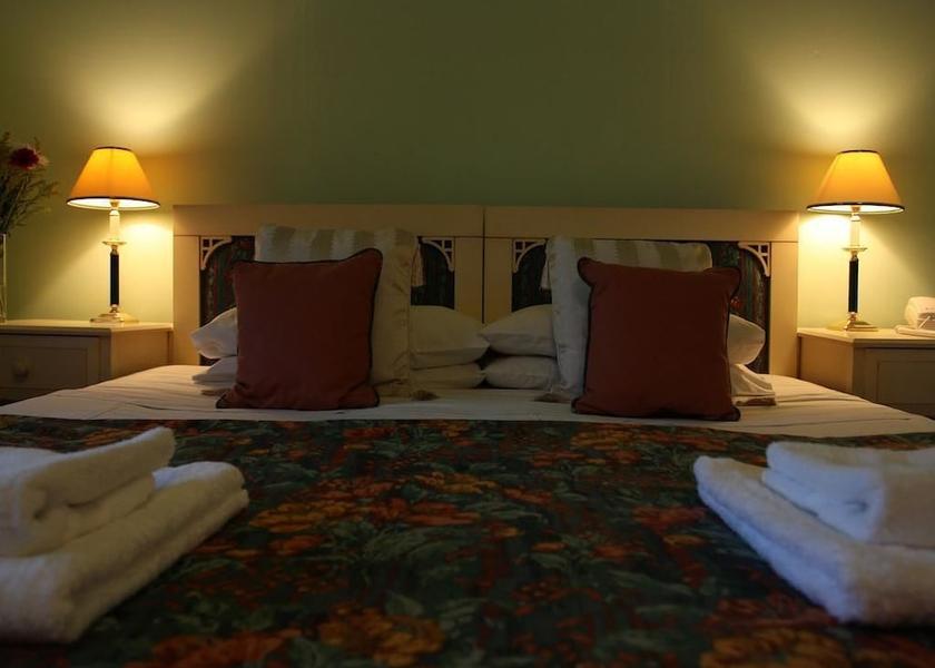 Scotland Dunfermline Room