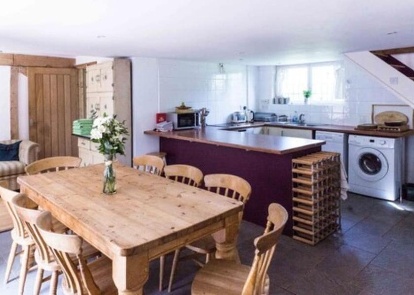 England East Grinstead Living Area