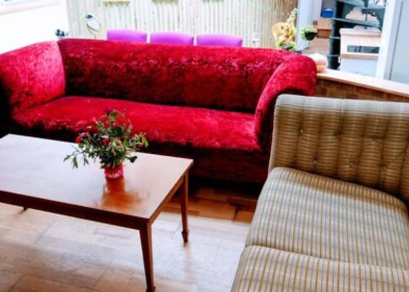 England East Grinstead Living Area