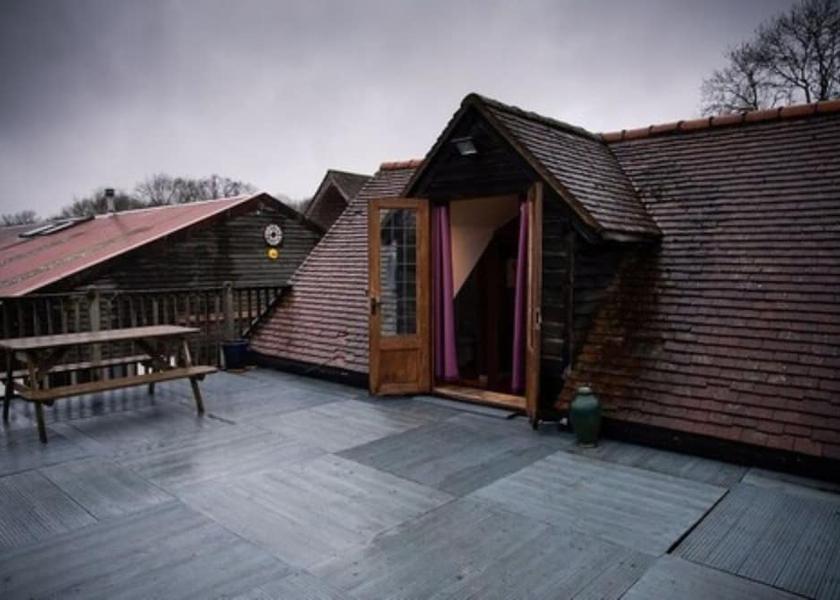 England East Grinstead Terrace