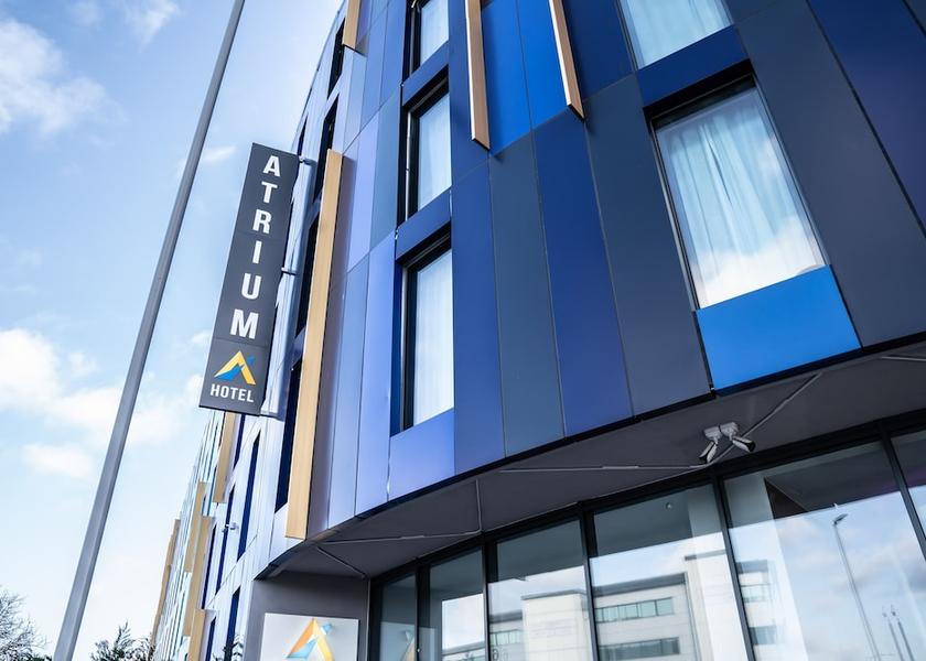 England Feltham Exterior