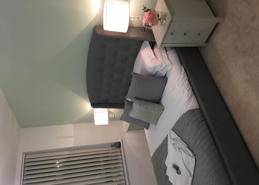 England Hatfield Room