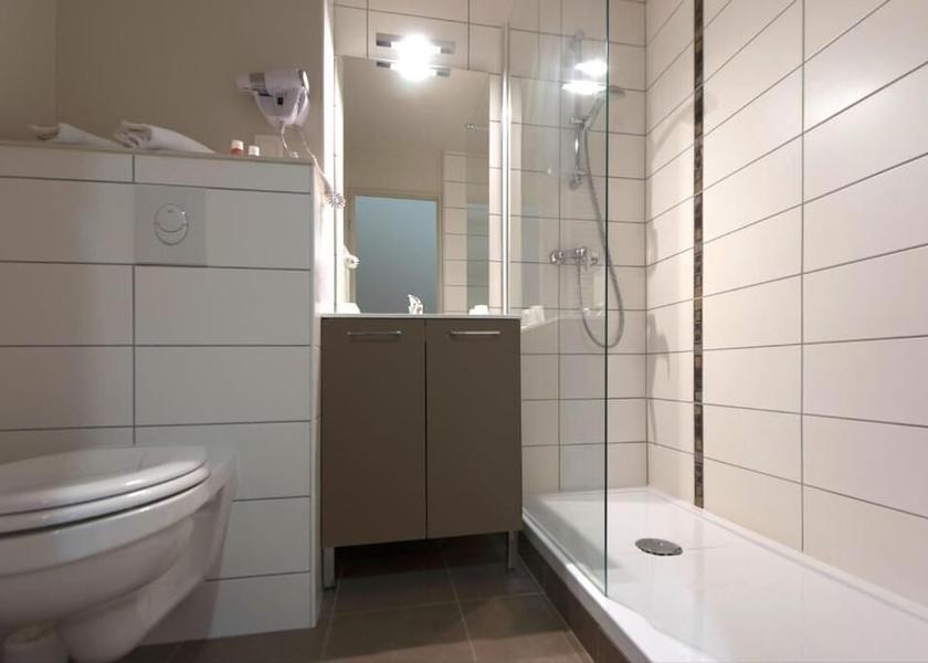 Bourgogne-Franche-Comte Andelnans Bathroom