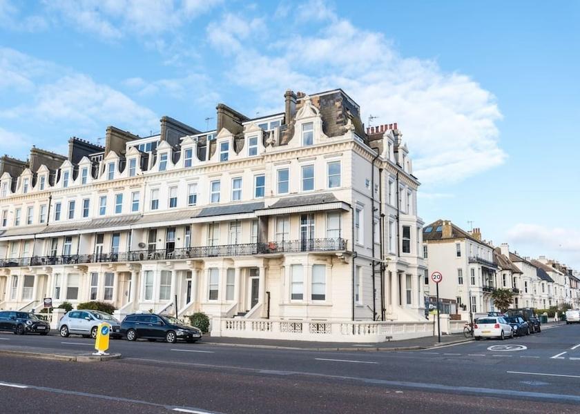 England Hove Exterior Detail