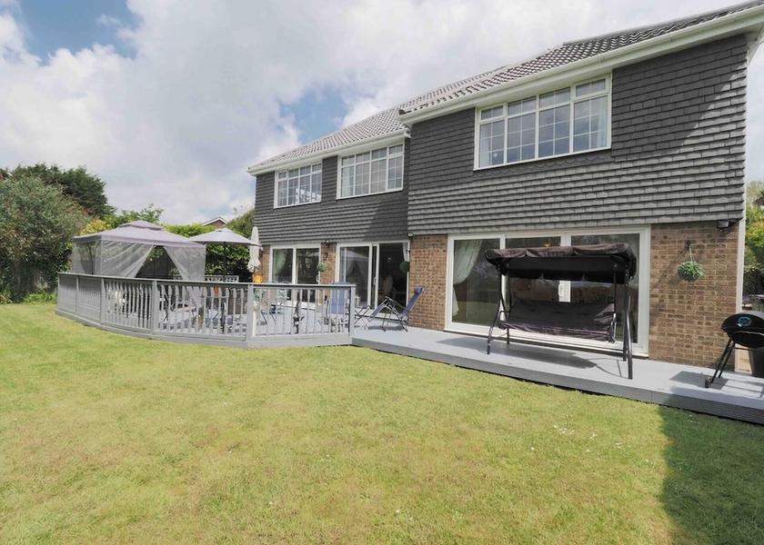 England Hythe Exterior Detail