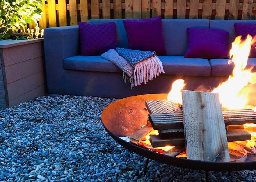 England Hythe Exterior Detail