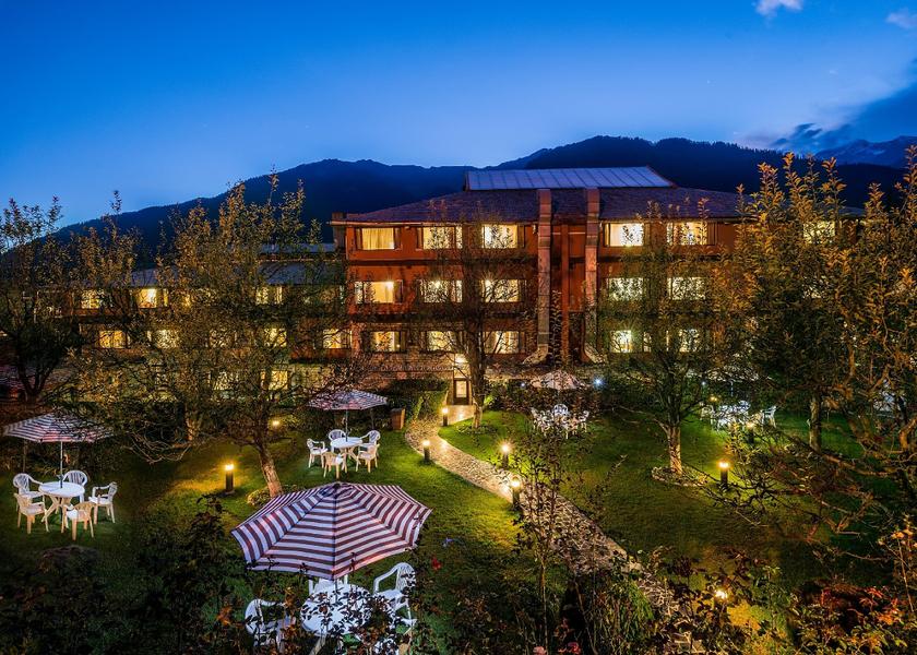 Himachal Pradesh Manali Hotel Exterior