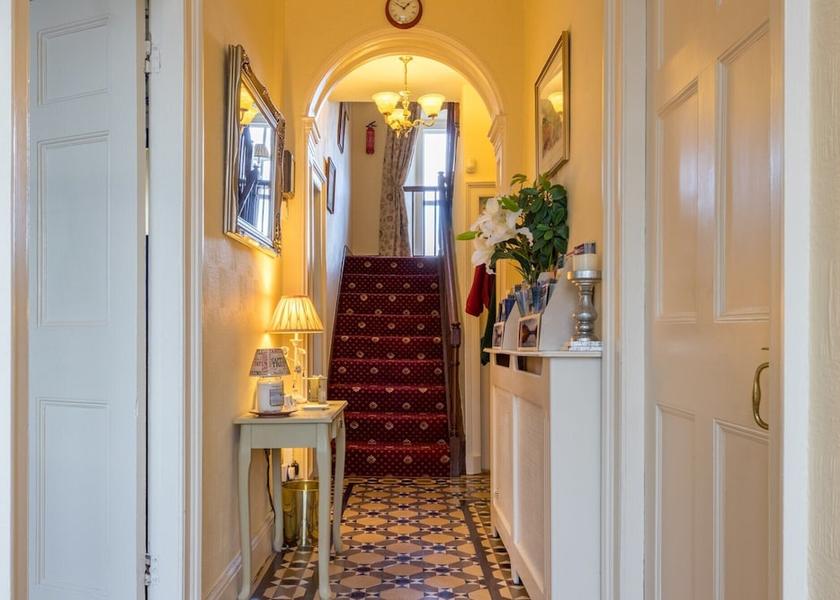 England Kendal Lobby