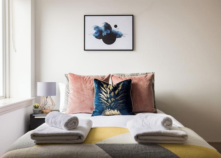 England Kingston Upon Thames Extra beds