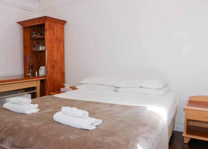 New South Wales Sydney Queen Room with Balcony and En-Suite