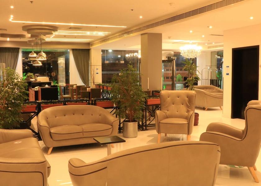 Muscat Reception