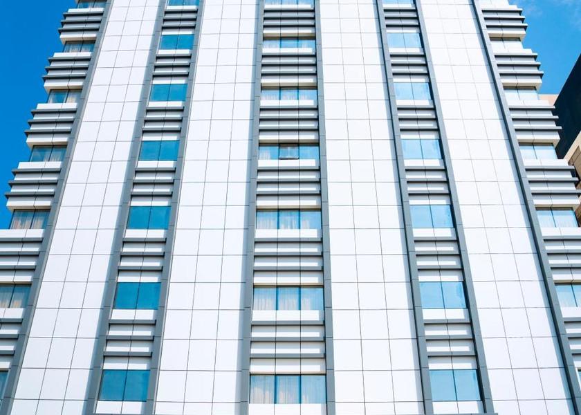  Muscat exterior view