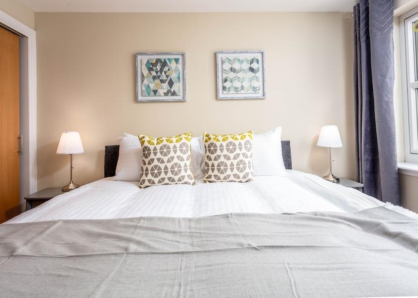 Scotland Prestwick Room
