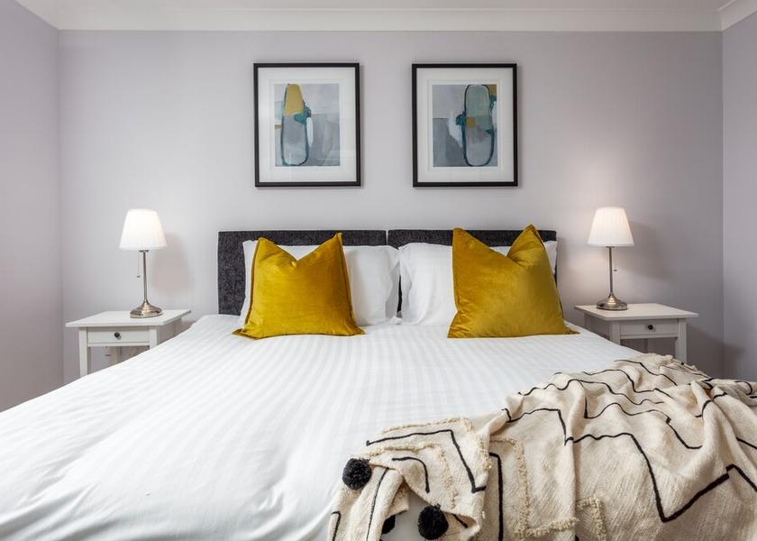Scotland Prestwick Room