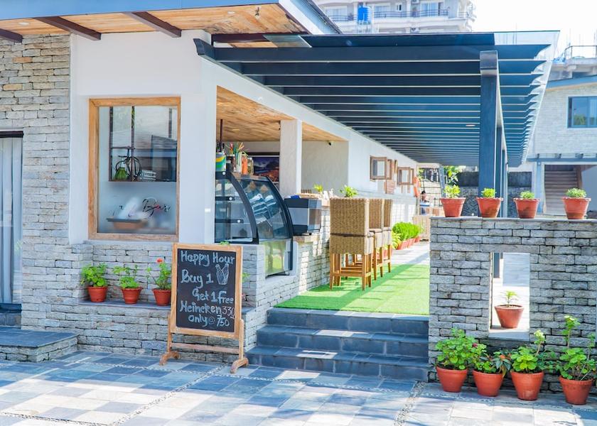 Gandaki Pokhara Poolside bar