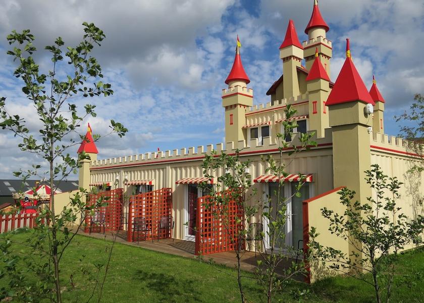 England Rotherham Exterior Detail