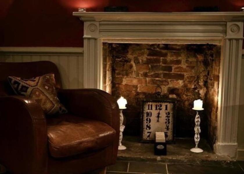 England Shaftesbury Interior Entrance