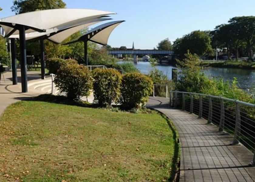 England Staines Property Grounds