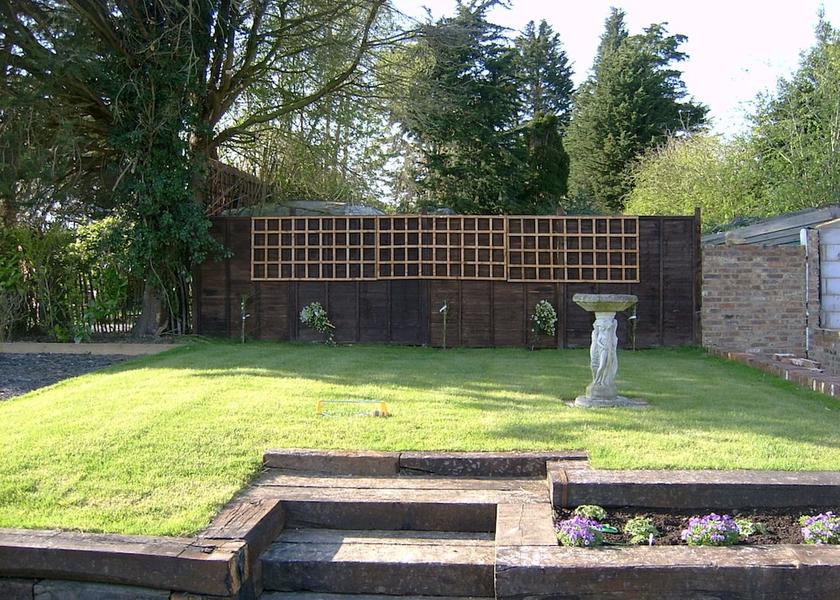 England Tonbridge Exterior Detail