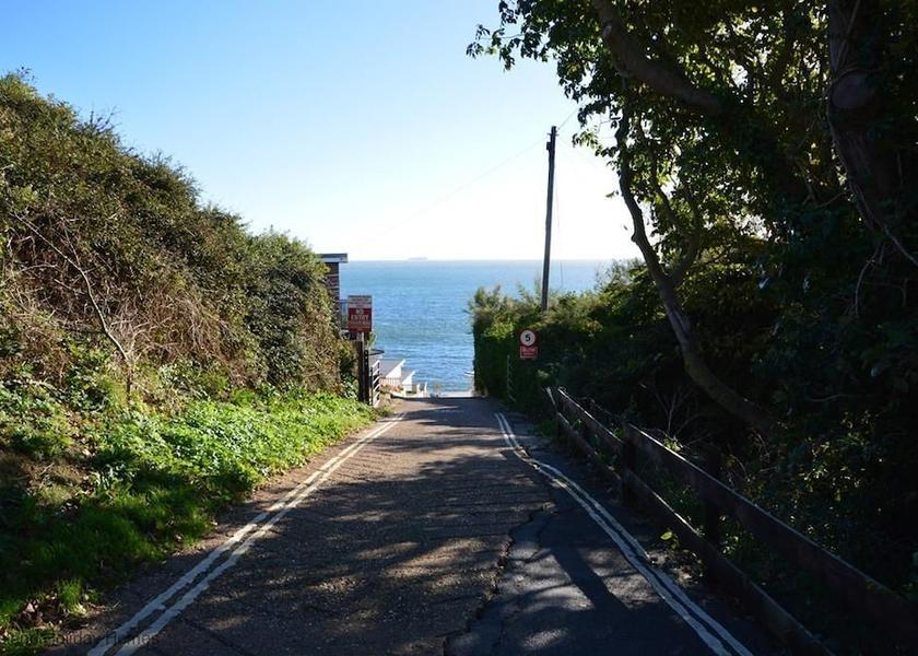 England Ventnor Interior Entrance