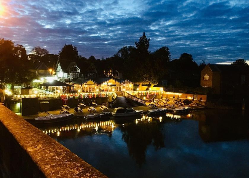 England Wallingford Pool