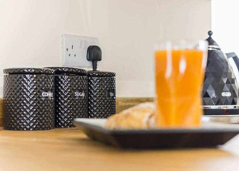 England Watford In-Room Amenity