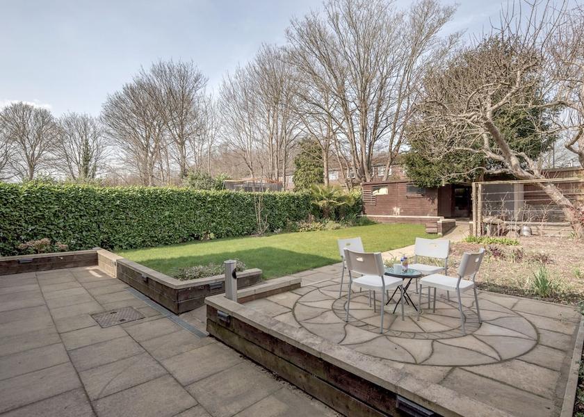 England Watford Garden