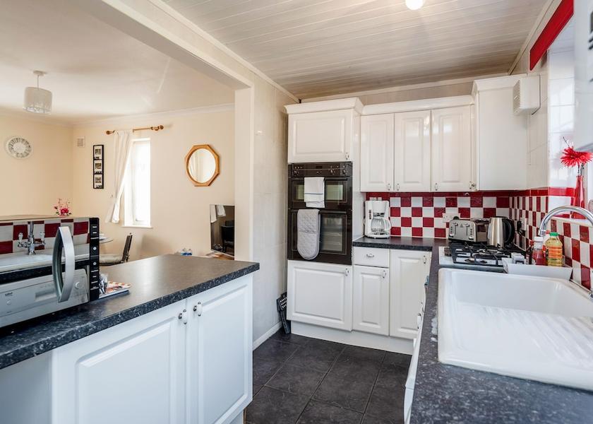 England Watford Kitchen