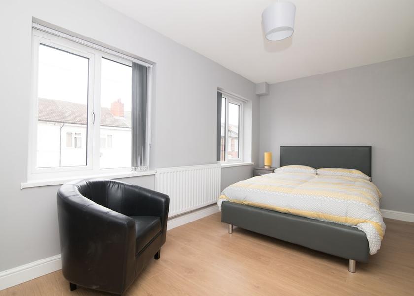 England West Bromwich Room