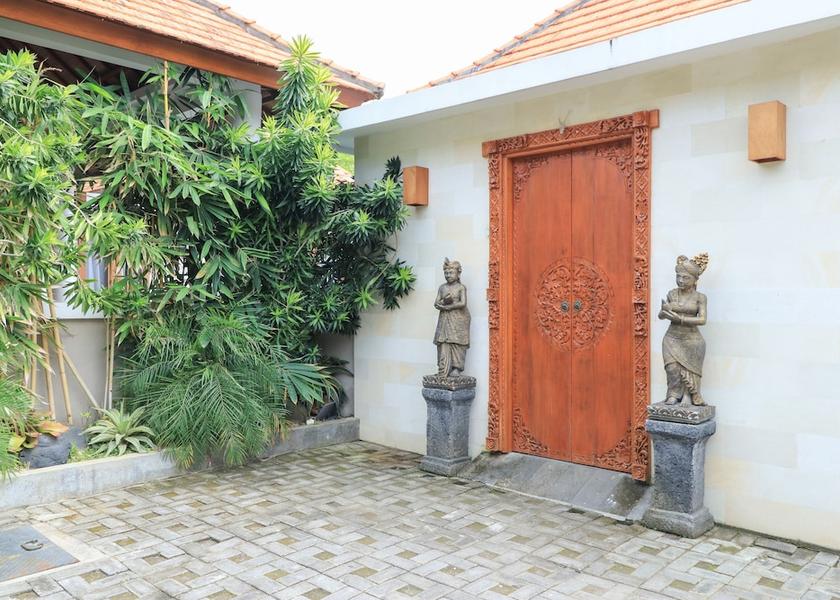 Bali Jimbaran Entrance
