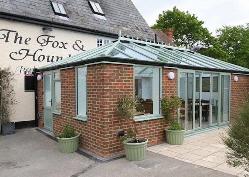 England Faringdon Exterior Detail