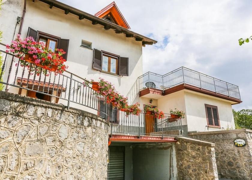 Campania Agerola Exterior Detail