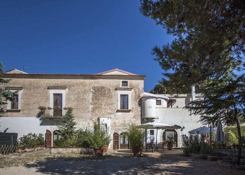 Puglia Andria Exterior Detail