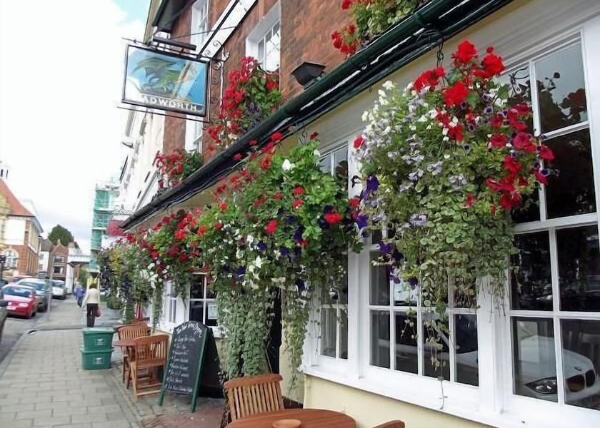 England Marlborough Facade