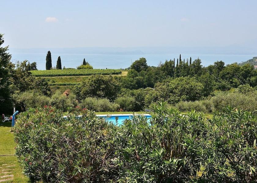 Veneto Bardolino Property Grounds