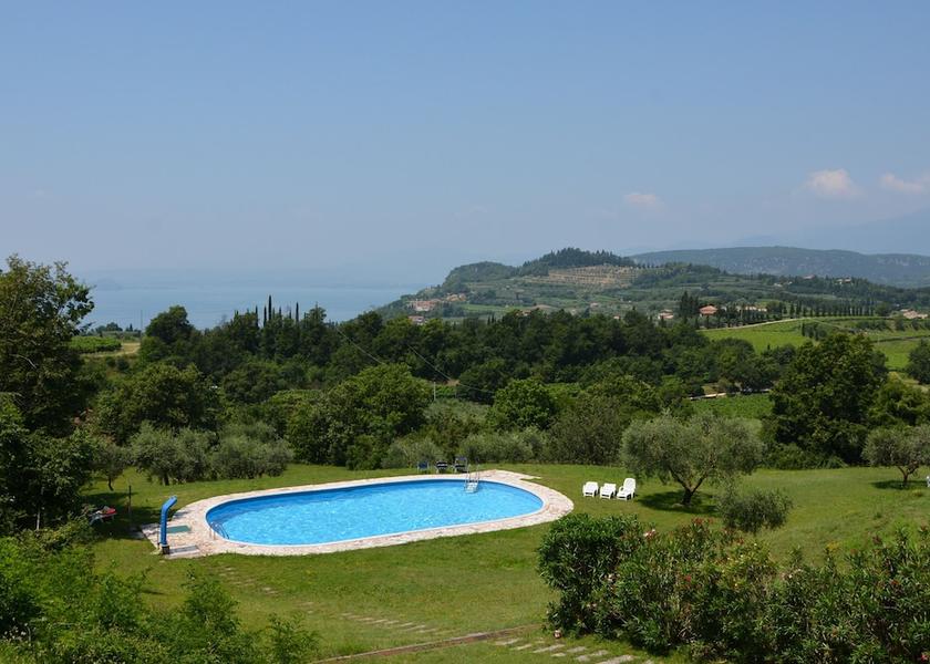 Veneto Bardolino Pool