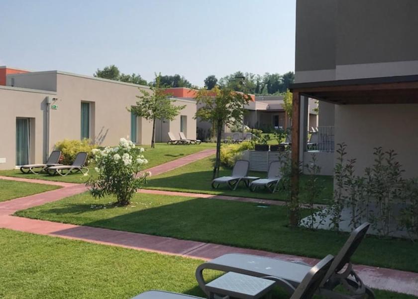 Veneto Bardolino Property Grounds