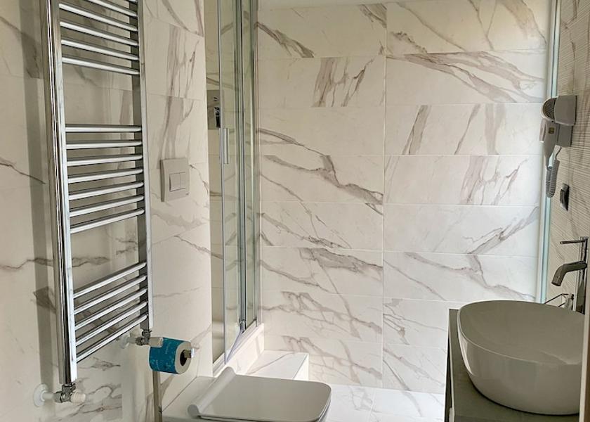 Lombardy Bergamo Bathroom