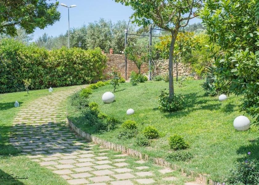 Sicily Caltagirone Property Grounds