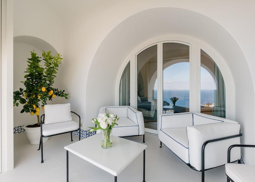 Campania Capri Lobby