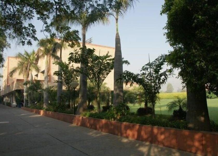 Uttar Pradesh Vrindavan Outdoors