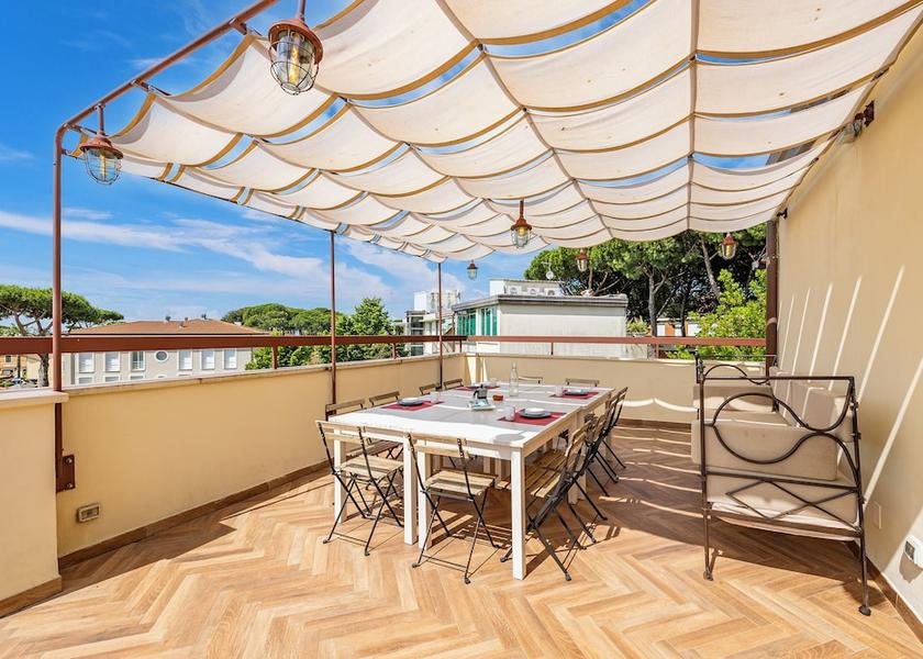 Tuscany Forte dei Marmi Outdoor Dining