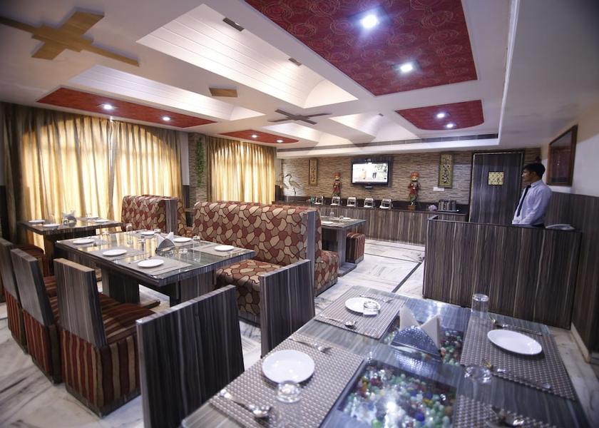 Uttar Pradesh Mathura Food & Dining