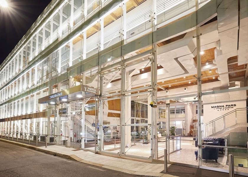 Lombardy Milan Property entrance