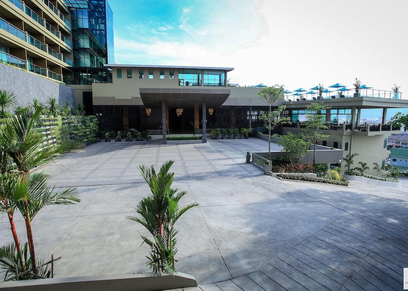 Phuket Patong Parking