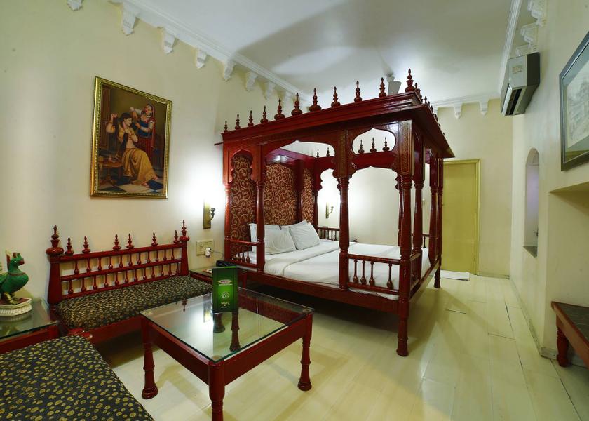 Rajasthan Mount Abu Honeymoon Suite Couple - Family Only