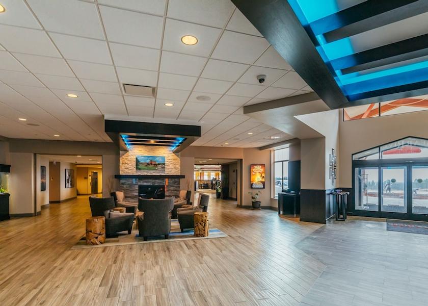 California Loleta Lobby