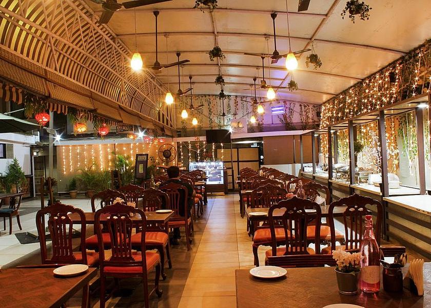 Maharashtra Mumbai Food & Dining